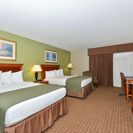 Surestay Plus Hotel By Best Western Raleigh North Downtown Εξωτερικό φωτογραφία