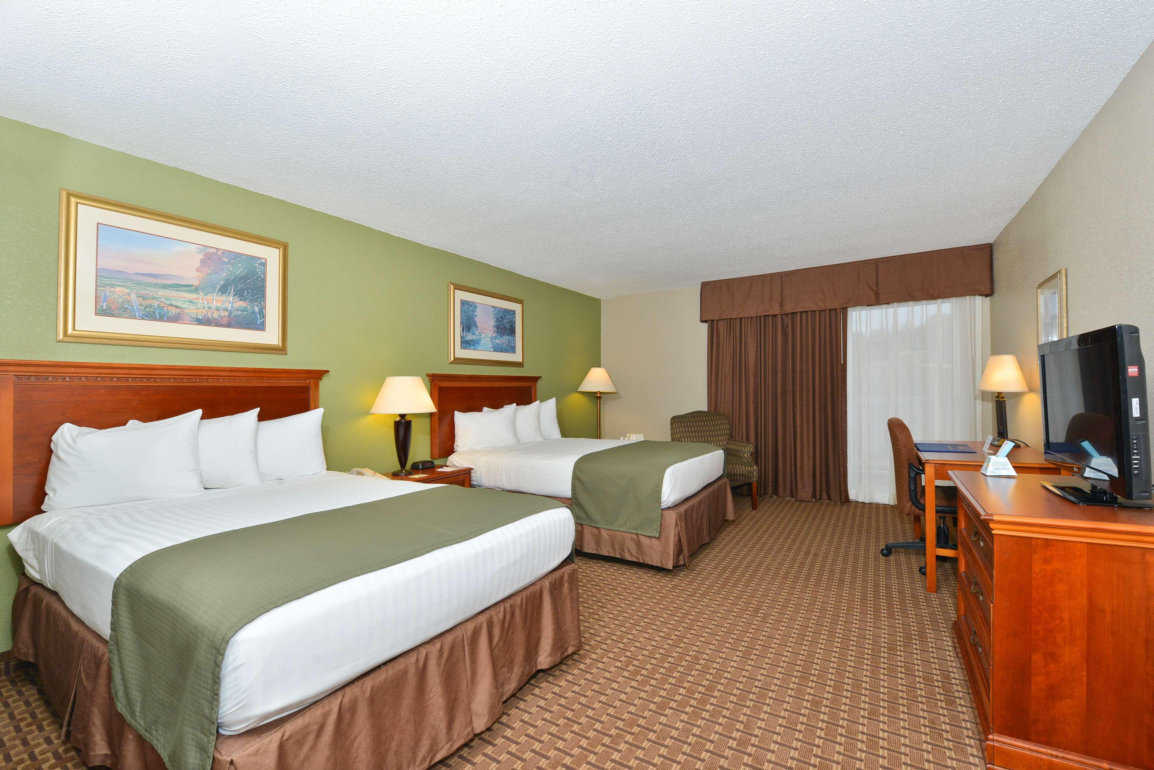 Surestay Plus Hotel By Best Western Raleigh North Downtown Εξωτερικό φωτογραφία