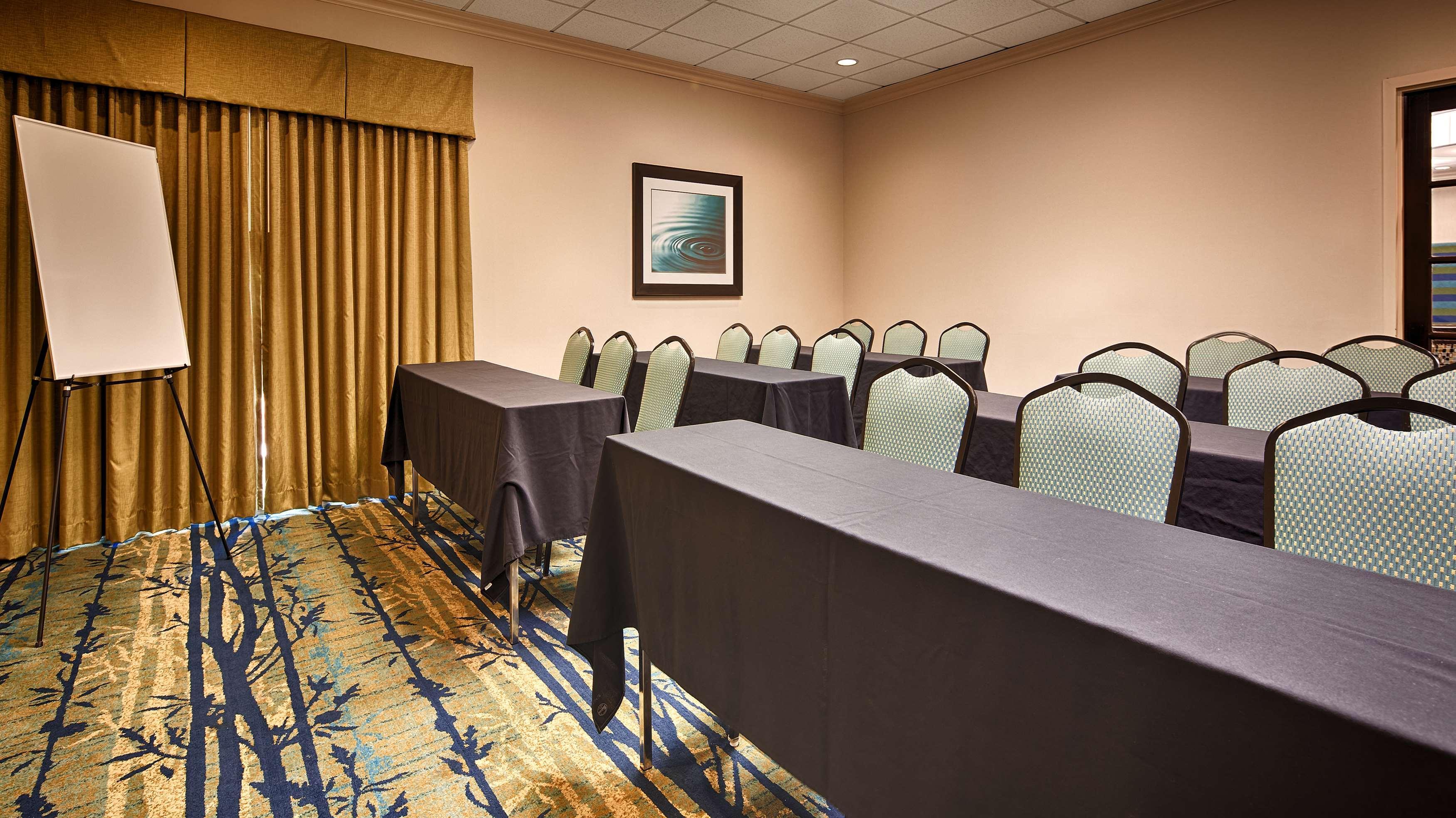 Surestay Plus Hotel By Best Western Raleigh North Downtown Εξωτερικό φωτογραφία